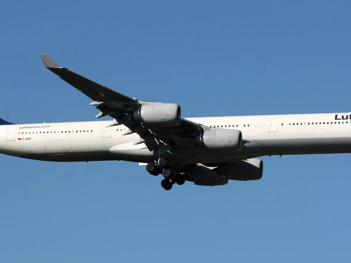 Representative image: Lufthansa Airbus A40-600 D-AIHF is landing at Frankfurt Int'l Airport