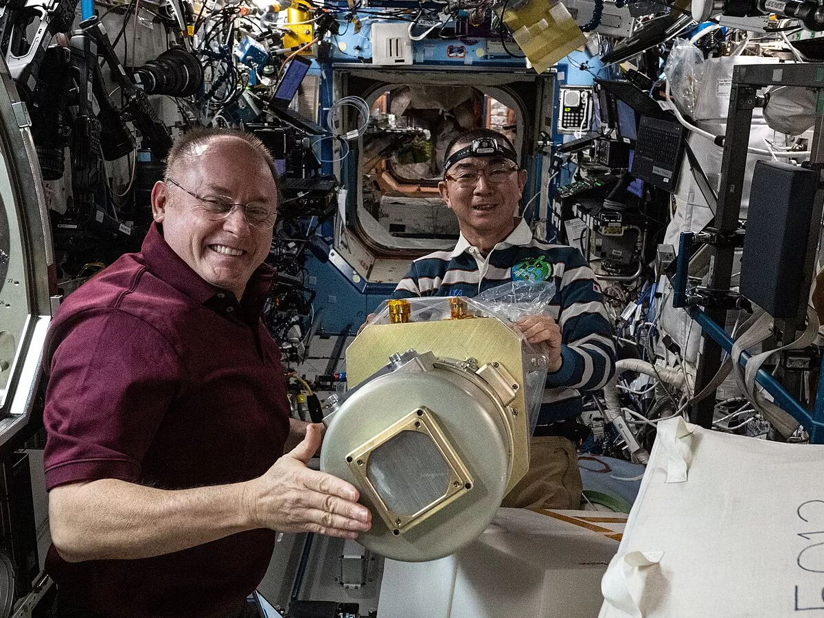 Representative image: iss073e0982900 (Oct. 28, 2025) --- Expedition 73 Flight Engineers Mike Fincke of NASA and Kimiya Yui of JAXA (Japan Aerospace Exploration Agency) work together to configure research hardware for the Zero Boil-Off Tank ph